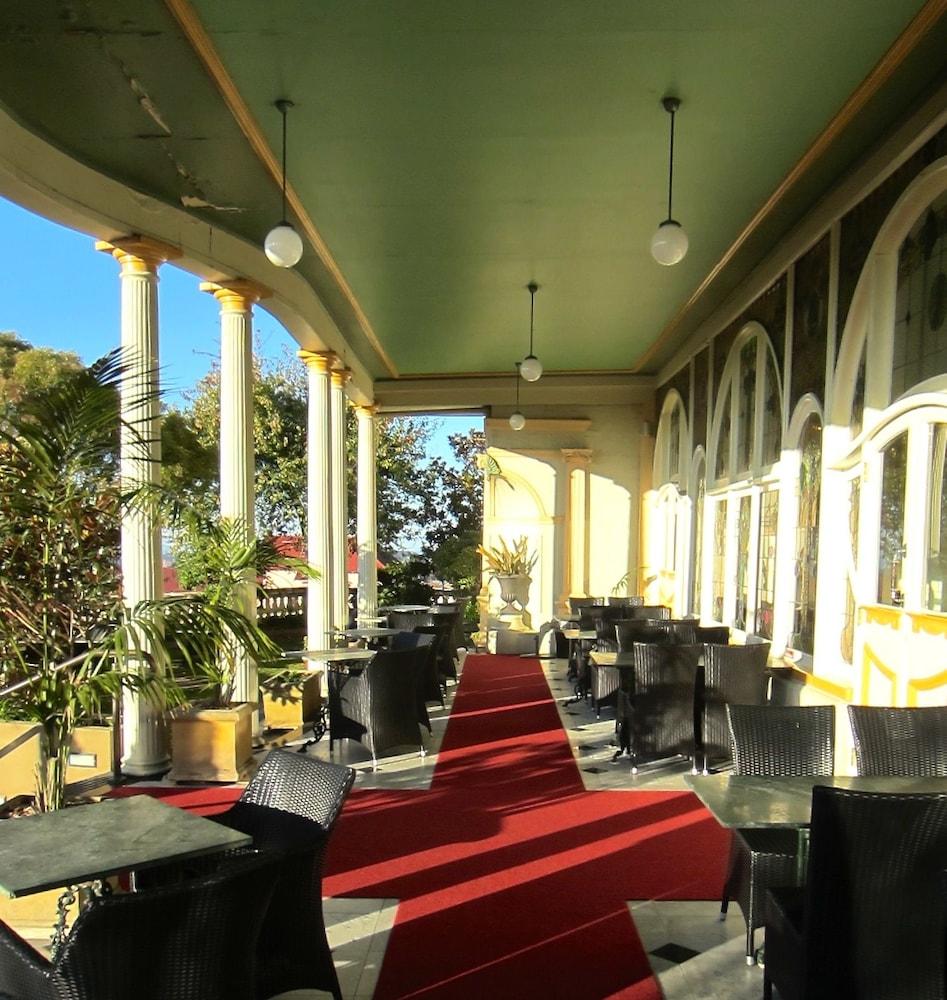 Carrington Hotel Katoomba Exterior photo