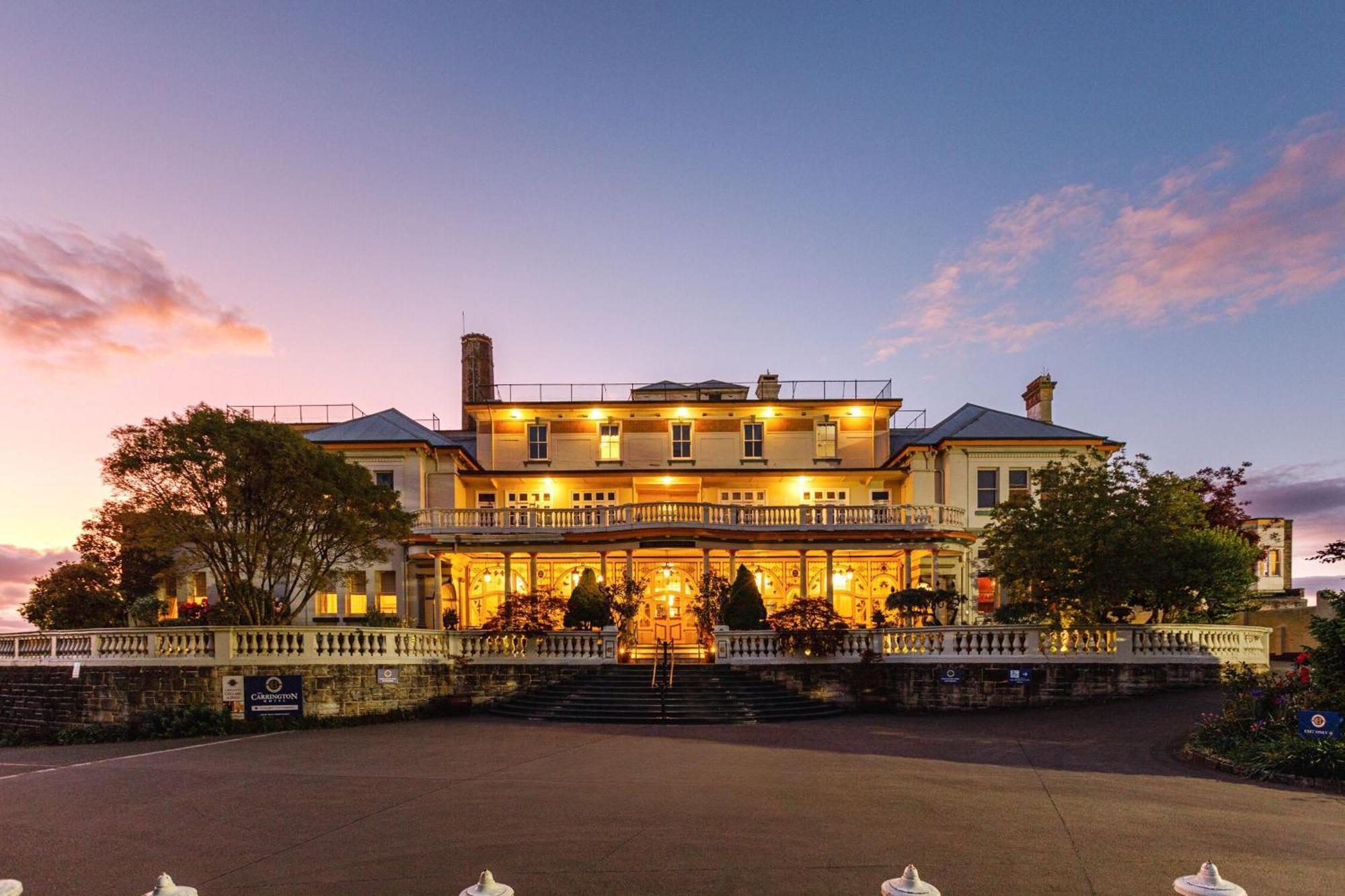 Carrington Hotel Katoomba Exterior photo