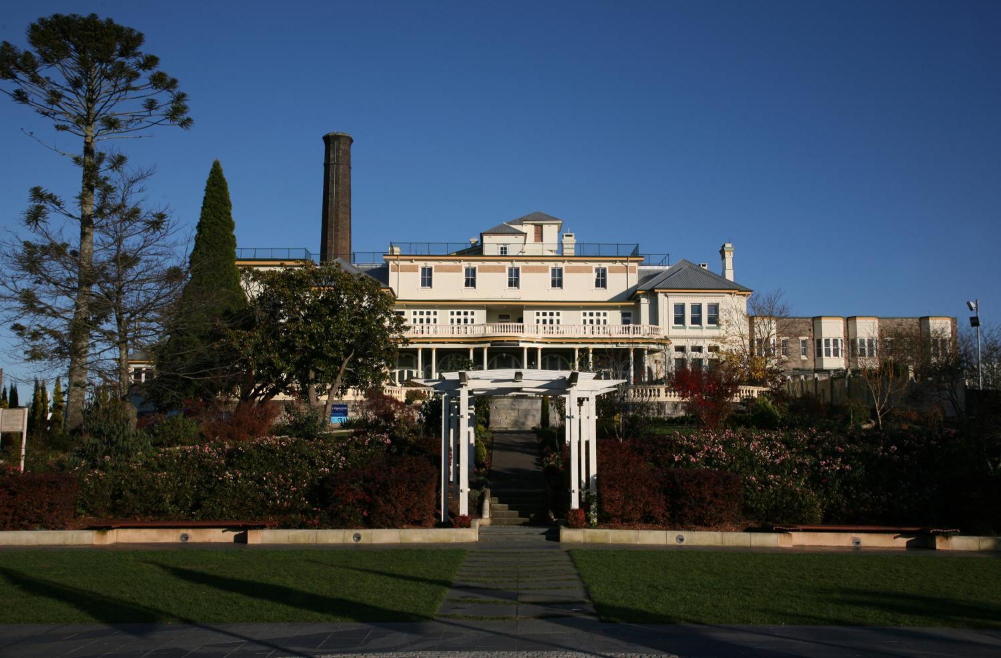 Carrington Hotel Katoomba Exterior photo